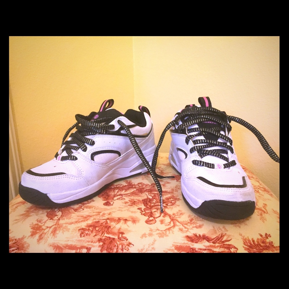 Heelys!!